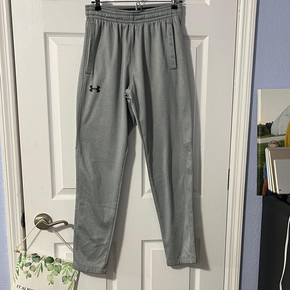 Under Armour Men's Joggers in Light Gray